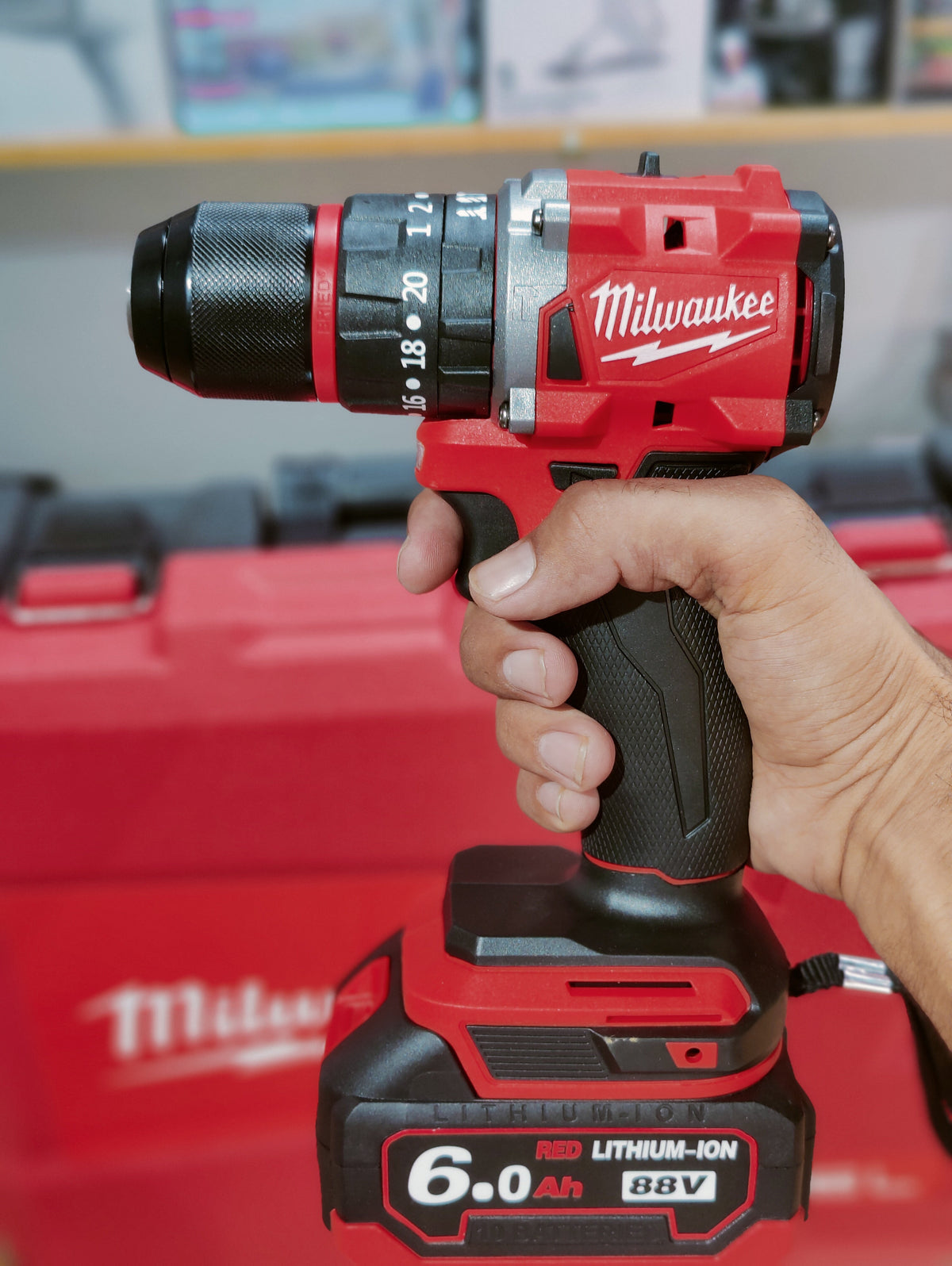 Milwaukee 2in 1 m18 Fuel Drill & Grinder 88V