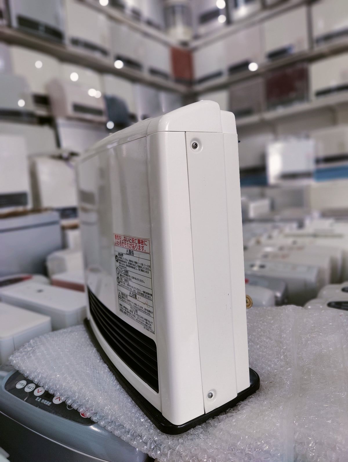 Rinnai 2.4KW ( 8296 BTU )Japanese Gas Blower Heaters (Flat Panel )