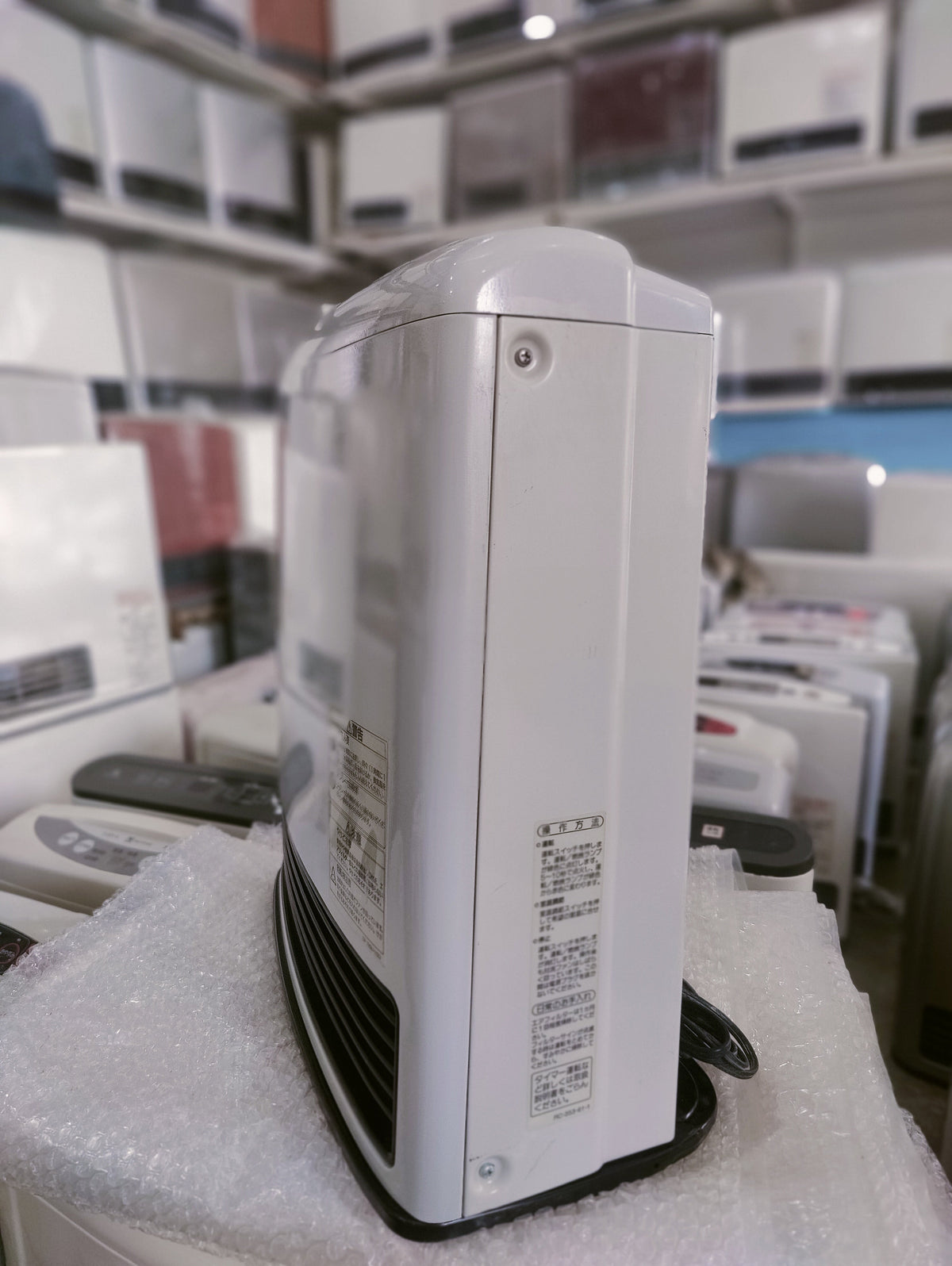 Rinnai 4.05KW ( 13838 BTU ) Japanese Gas Blower Heater