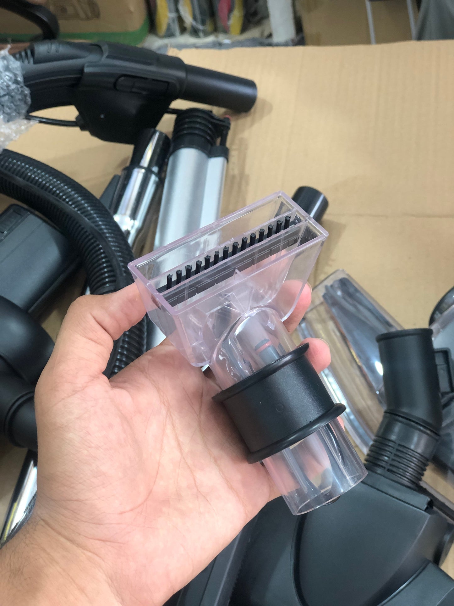 Uakeen 4in 1 Wet and Dry Shampoo Vacuum Cleaner ZL-930