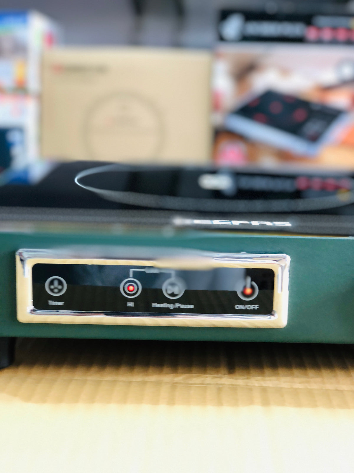 Geepas Digital Infrared Universal Hot Plate 6925